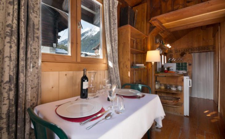 Stephen's Mazot, Chamonix, Dining Table